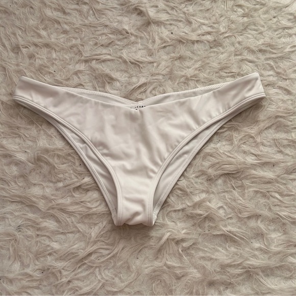 NWOT PACSUN WHITE BIKINI BOTTOMS - Picture 1 of 3
